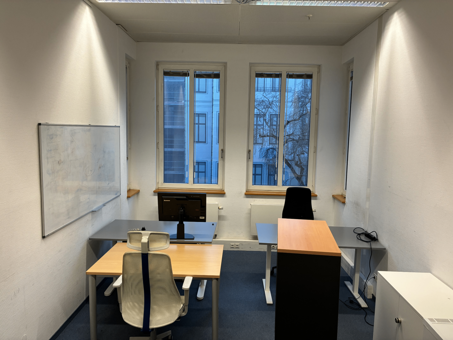 Großes Büro – Ansicht 1